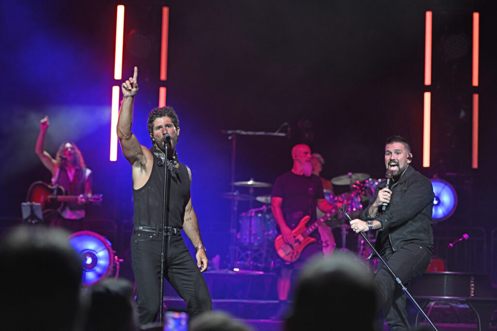 Kosair Live: Dan + Shay, Bailey Zimmerman & More - Louisville, KY