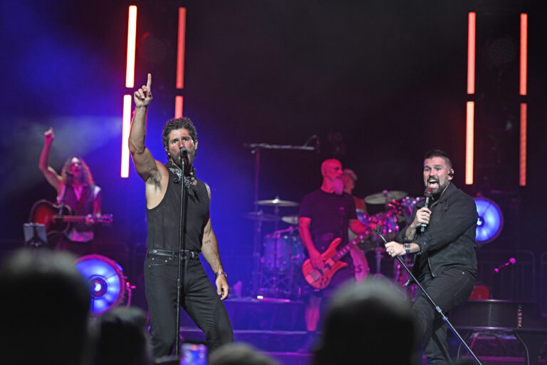 Kosair Live: Dan + Shay, Bailey Zimmerman & More - Louisville, KY