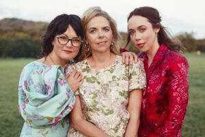 Publicity photo of the folk trio I'm With Her: members Sara Watkins, Aoife O'Donovan and Sarah Jarosz