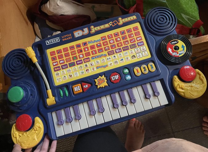 A toy keyboard