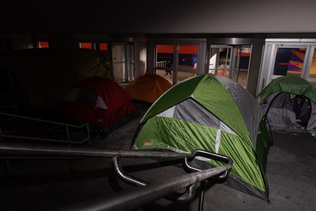 SU students camp out at The Dome in