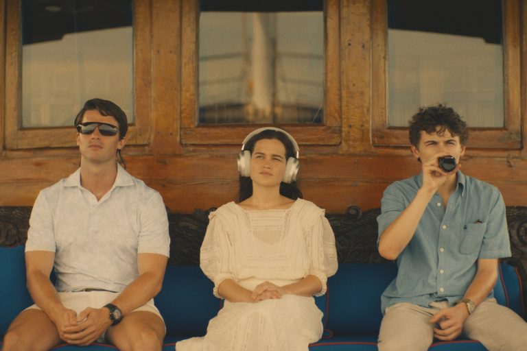 Patrick Schwarzenegger, Sarah Catherine Hook, Sam Nivola of HBO's White Lotus