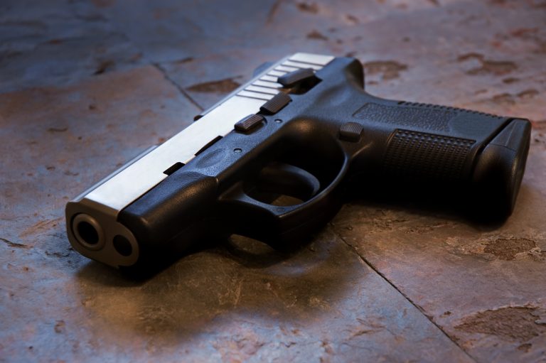 Handgun 9mm Pistol