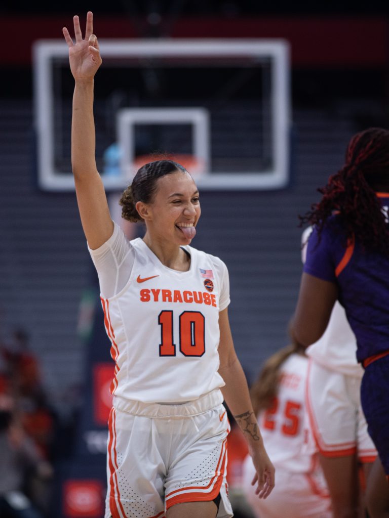 Najé Murray (10) winks at the Clemson bench after hitting a 3-pointer in the second half.