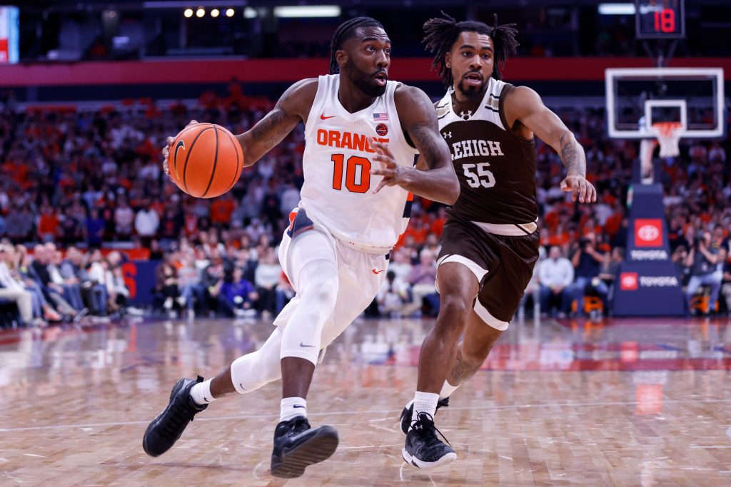 Syracuse's Symir Torrence (10) drives to the hoop as he gets past Lehigh's Jalin Sinclair.