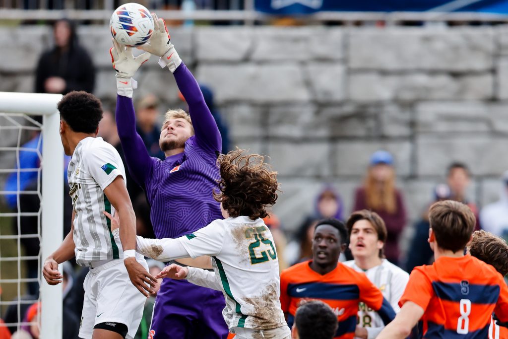 Vemont v Syracuse