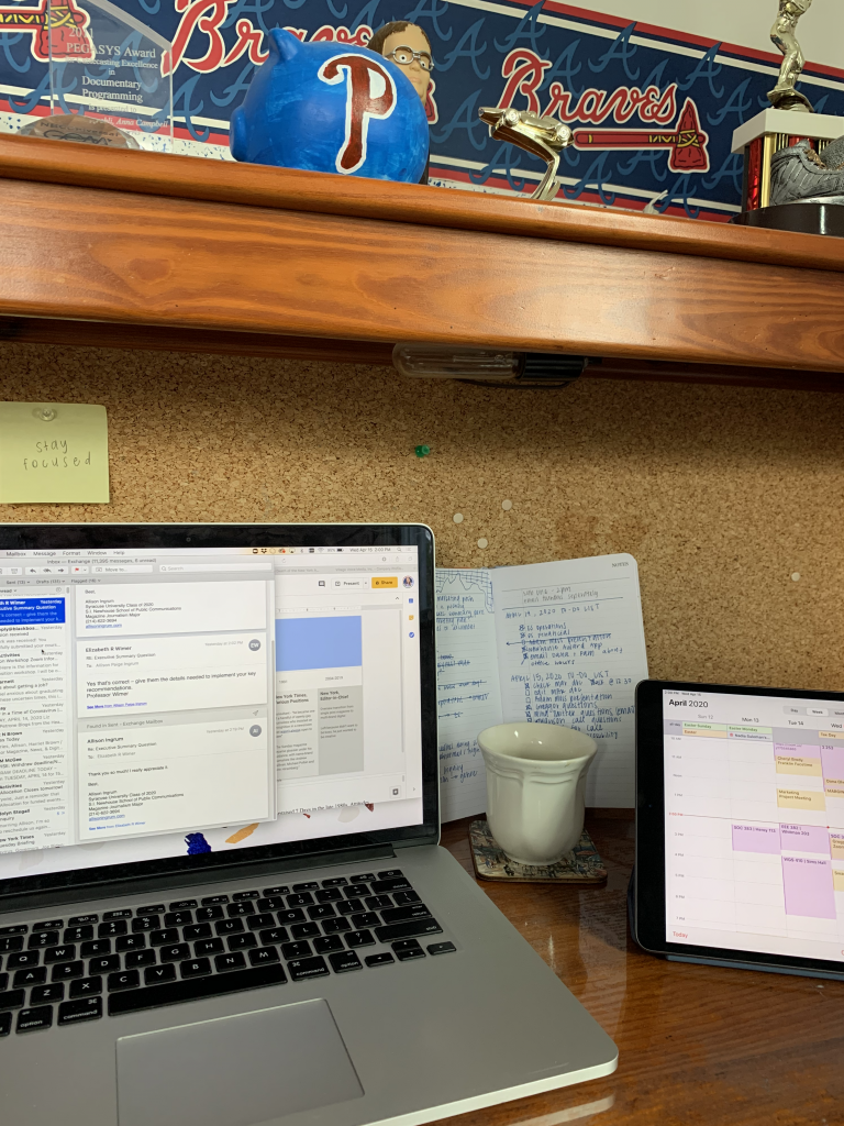 Allison Ingrum's desk for online classes