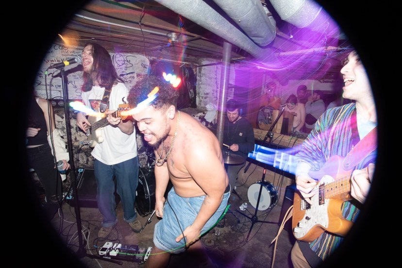 An ecstatic Omgimjoe performance.
